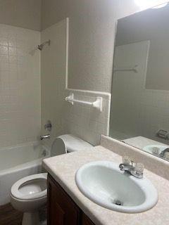 Building Photo - 610 S Bowie Dr