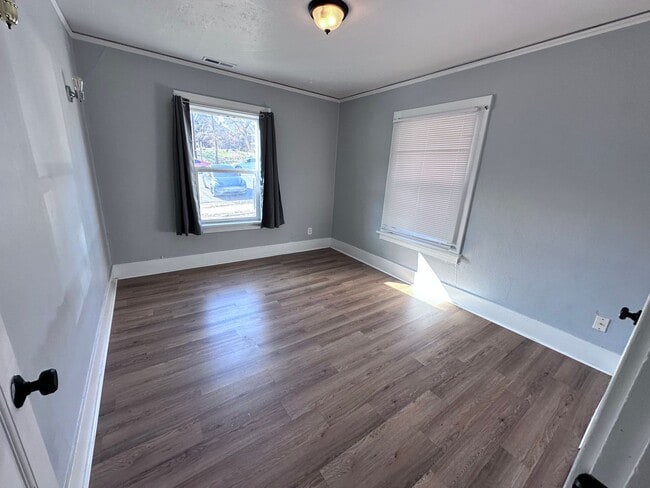 Building Photo - 766 West St