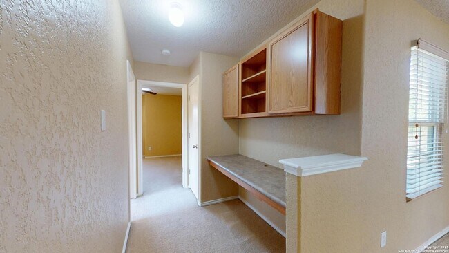 Building Photo - 117 Foxglove Pass