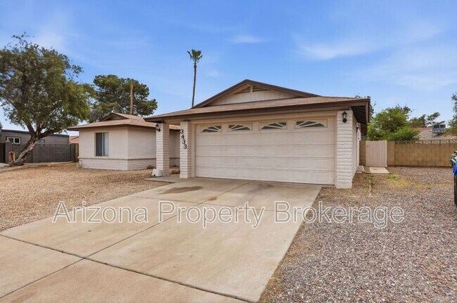 Building Photo - 3433 E Enid Ave