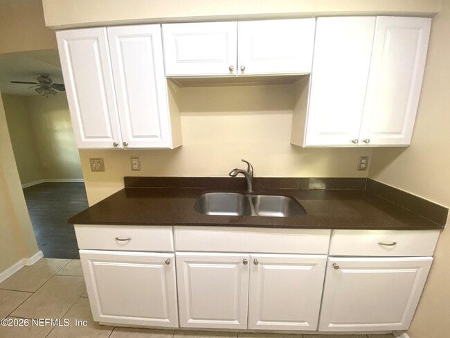 Building Photo - 11938 Inland Dr