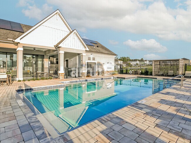 Building Photo - 3715 Center Cove Lane
