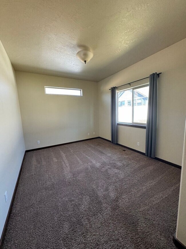 Building Photo - Beautiful home in the Landings at Waterford