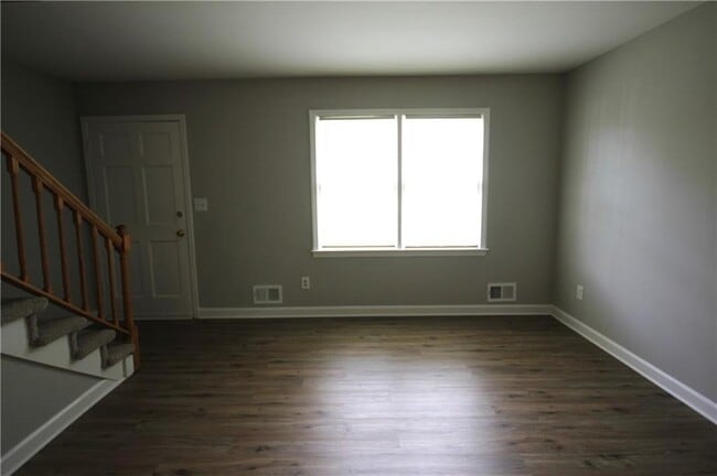 Building Photo - 1110 3rd St