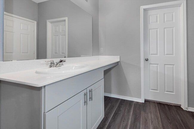 Building Photo - 222 Cumberland Forest Dr