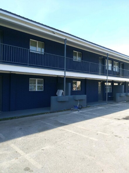 Building Photo - 1410 Talbotton Rd