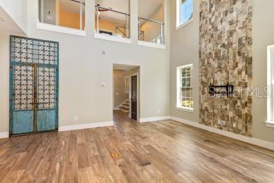 Building Photo - 8276 Modiano St