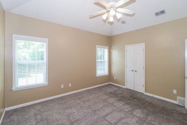 Building Photo - 9979 Misty Elm Dr