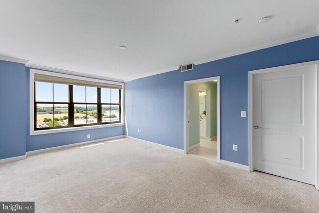 Building Photo - 485 Harbor Side St