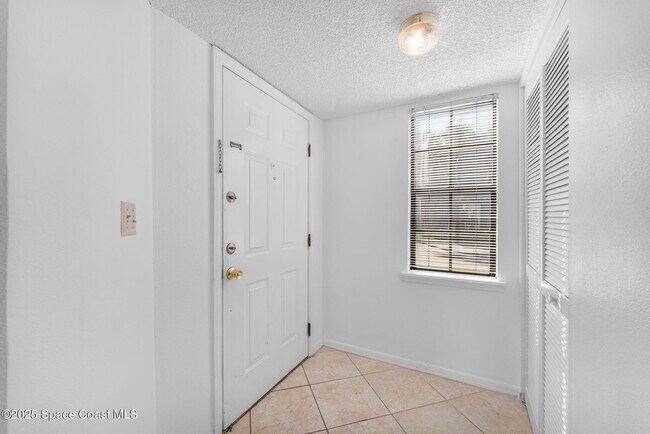 Building Photo - 1725 Harrison St