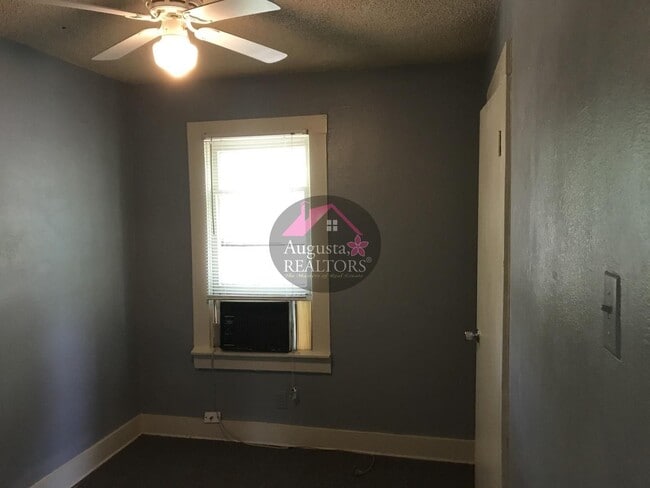 Building Photo - Weekly-1517 Avenue D