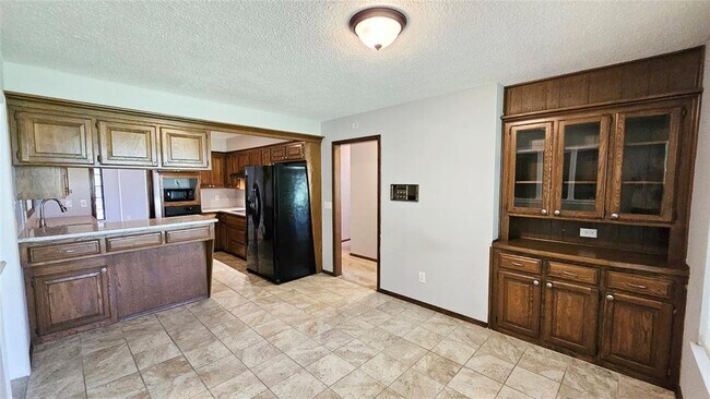 Building Photo - 4009 Cherry Hill Ln