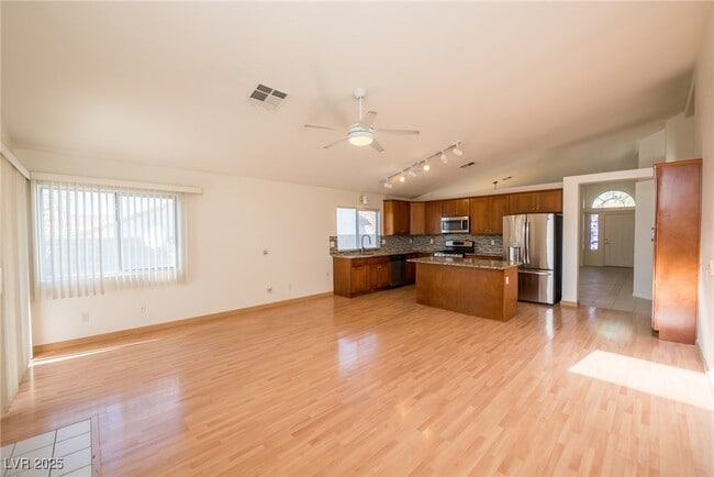 Building Photo - 682 Ladywood Ln