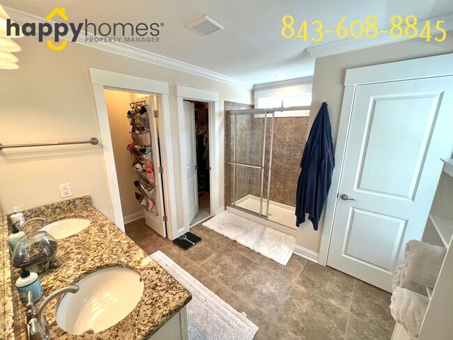 Building Photo - 4 Bed 3.5 Bath Home at Carolina Bay in Wes...