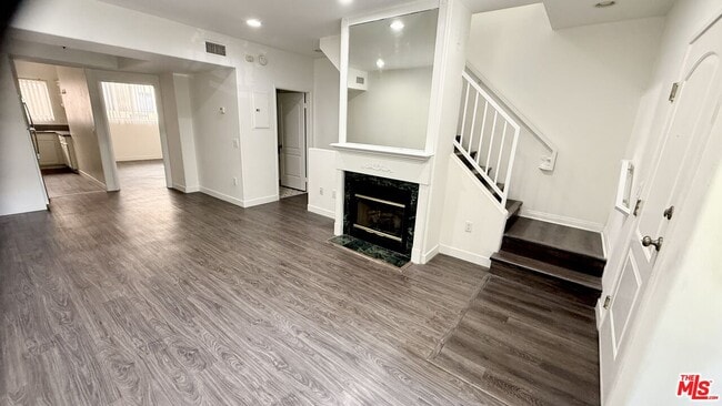 Building Photo - 11065 W Olympic Blvd