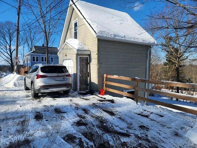 Building Photo - 29 Allen St