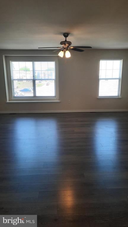 Building Photo - 929 Admiral's Quay Dr
