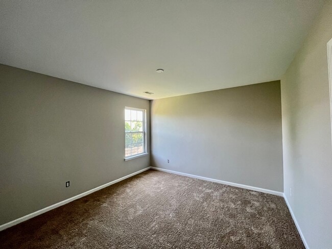 Building Photo - 10311 Dominion Village Dr