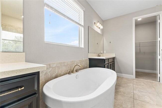 Building Photo - 13572 Gorgona Isle Dr.