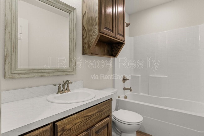 Building Photo - 114 Tomahawk Dr