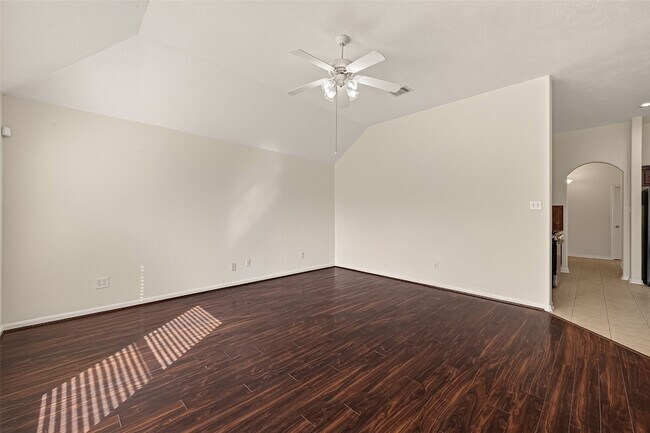 Building Photo - 9202 Sorrell Hollow Ln