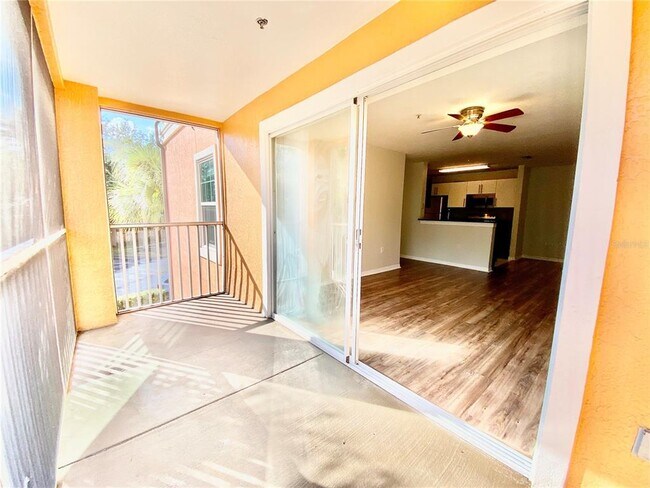 Building Photo - 5479 Vineland Rd