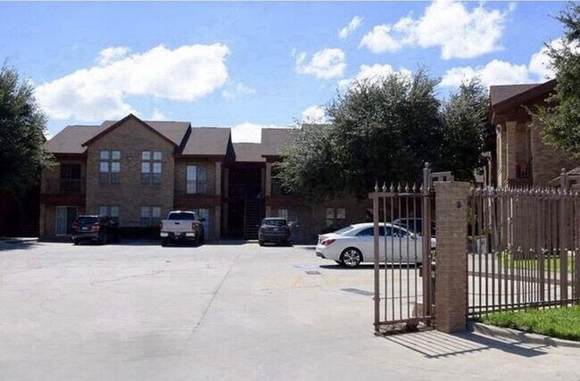 Primary Photo - 9802 Cantera Ct
