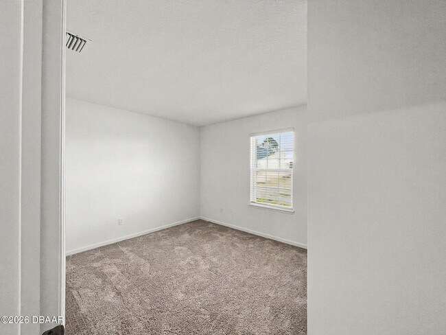 Building Photo - 55 Signet Cir