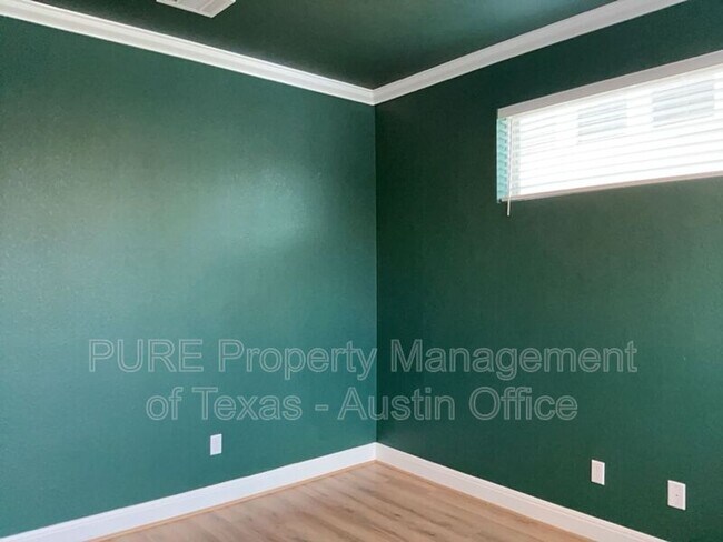 Building Photo - 308 Windom Way