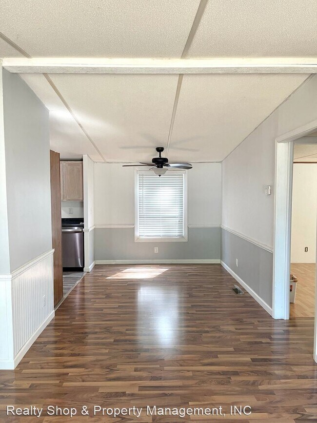 Building Photo - 3 br, 2 bath House - 109 Dogwood Lane