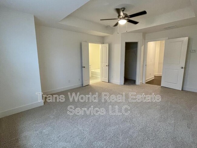 Building Photo - 158 N Auburn Landing Pl