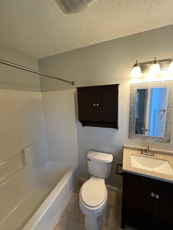 Building Photo - 225 Sherando Cir