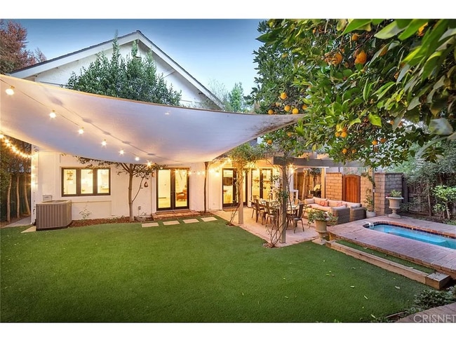 Building Photo - 12807 Milbank St