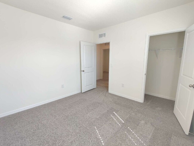 Building Photo - 34228 Jasper Stone Dr