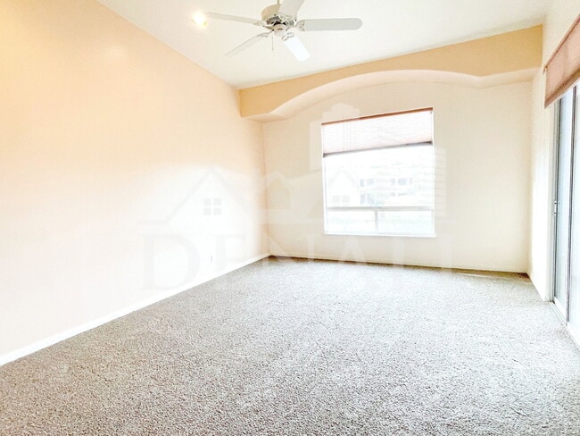 Building Photo - 16044 E Sunflower Dr