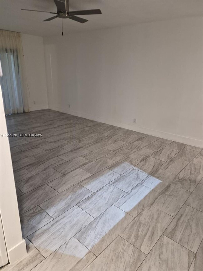 Building Photo - 116 NW 60th Ave