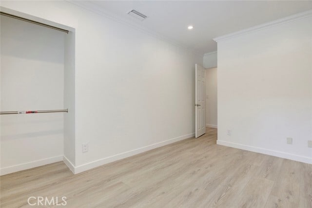 Building Photo - 247 N Oak Ave