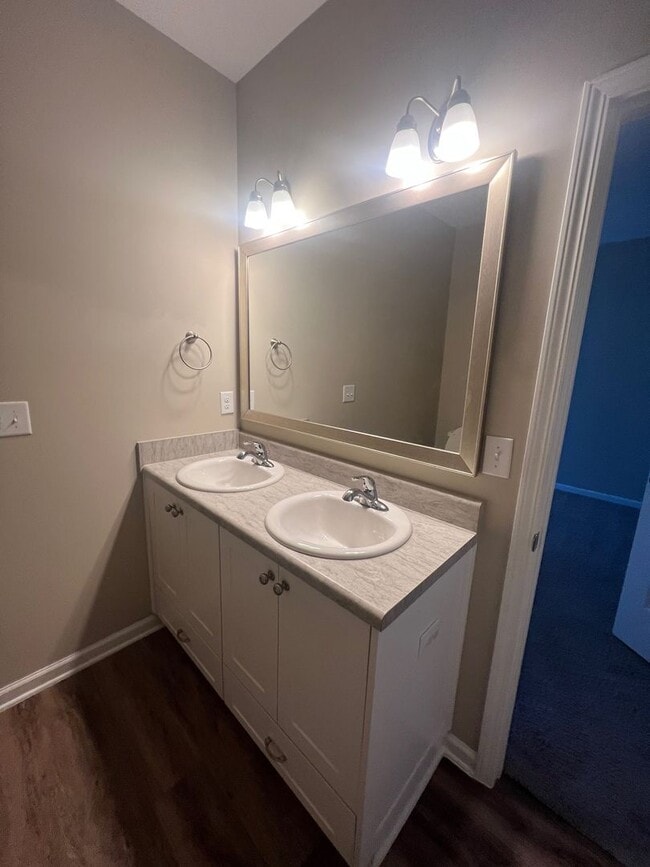 Building Photo - PRICE REDUCED! - 4 Bedroom/2 Bathroom  Home in Thomson, Georgia just off the Bypass - $100 credit...