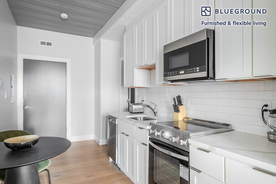 Building Photo - 44 Bromfield St