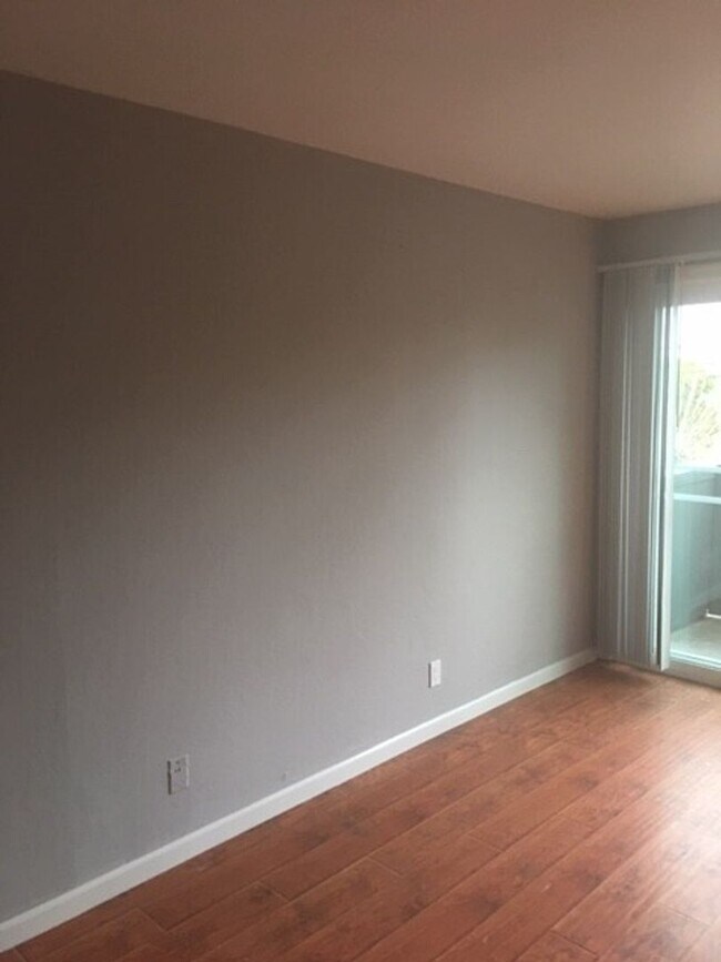 Building Photo - 1125 Lacey Ln