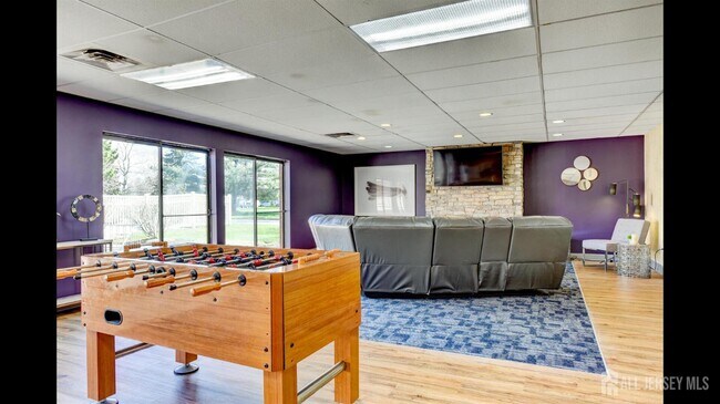 Building Photo - 356 Ridge Rd