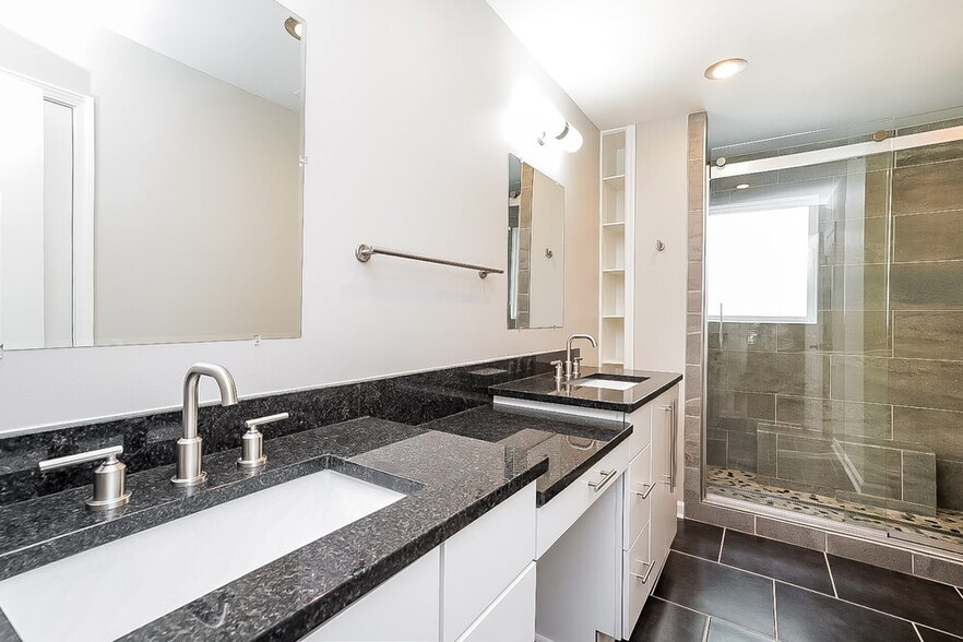 Building Photo - 4200 New Hope Meadow Rd