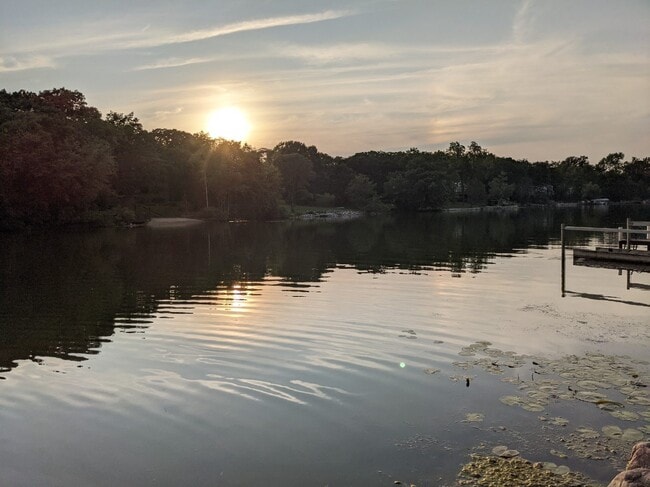 Building Photo - 23940 N Lakeside Dr