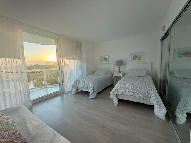 Building Photo - 16500 Collins Ave