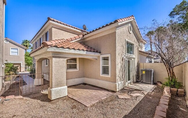Building Photo - Beautiful Two-Story Home in a Convenient Location