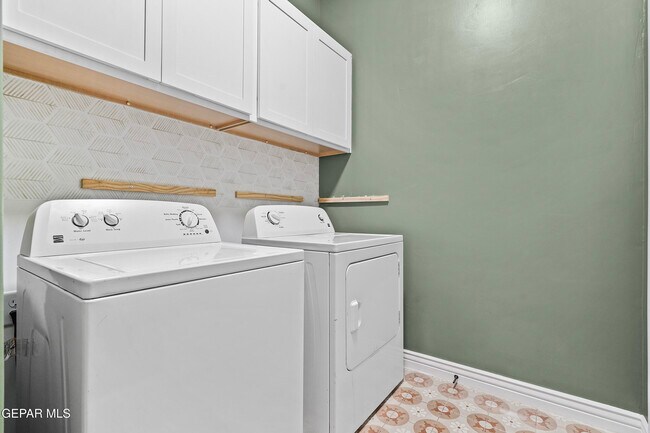 Building Photo - 13445 Emerald Crystal Dr