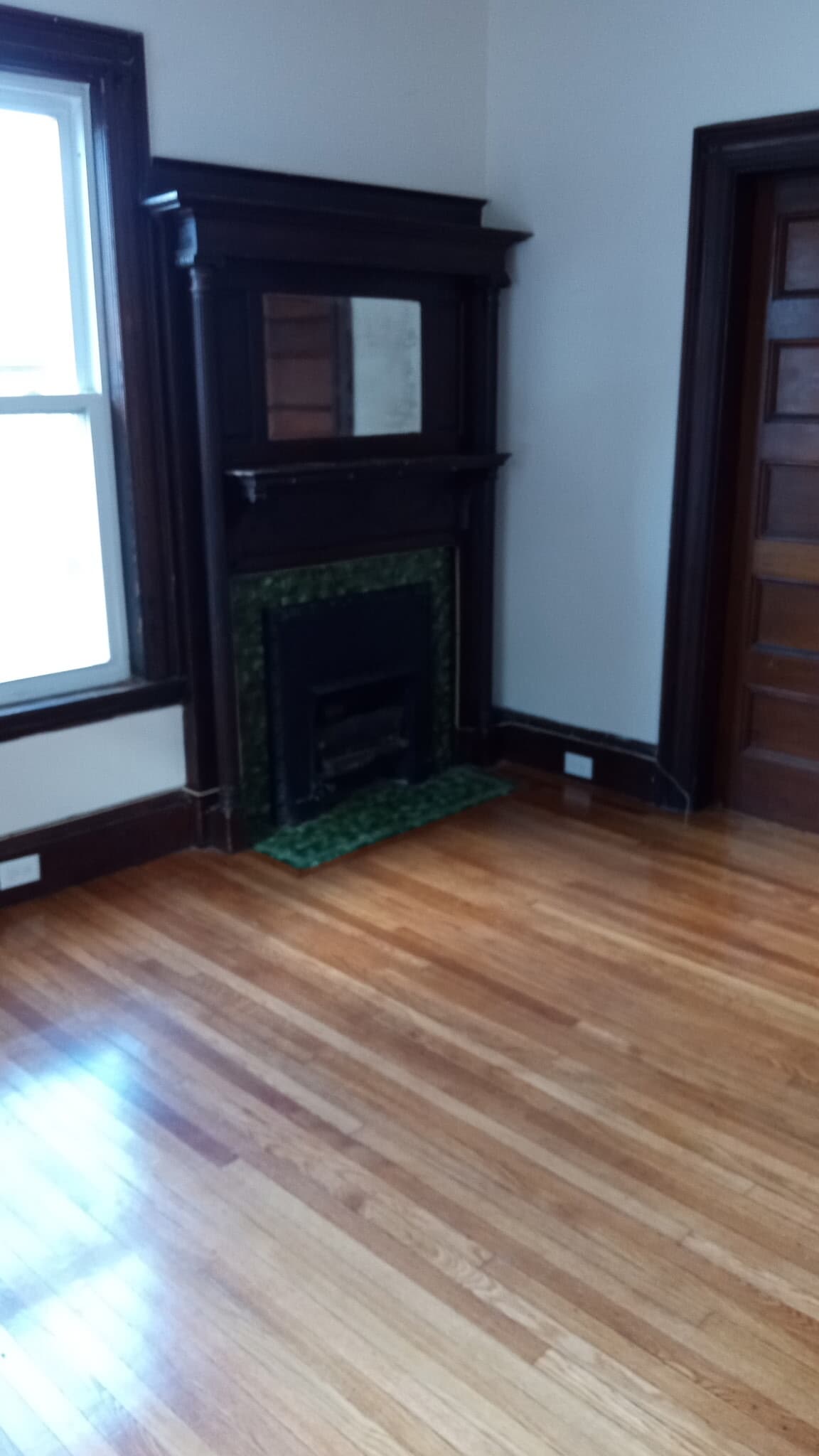 Building Photo - 4 Eleanor St