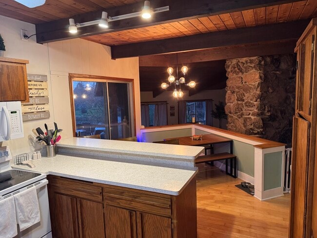 Building Photo - 37835 Atkins Knoll Rd