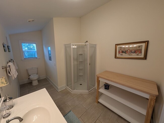 Building Photo - 93 Century Ln