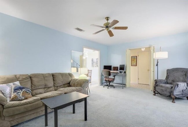 Building Photo - 11403 Indianhead Dr